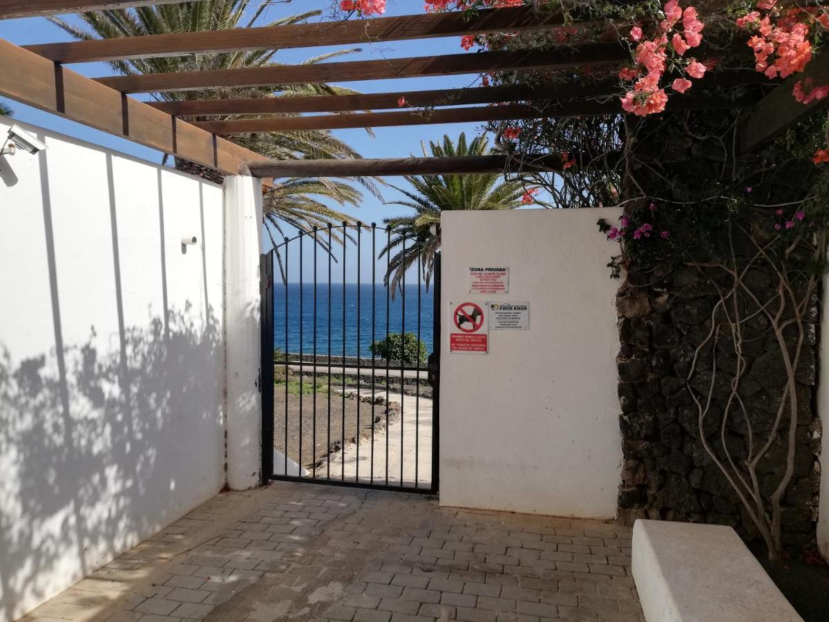 Apartamento Dino 10 Playa Roca Apartman Costa Teguise Kültér fotó