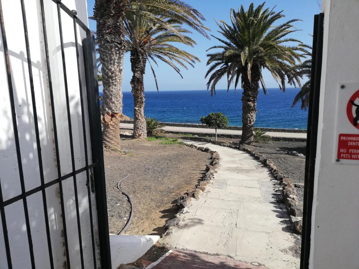 Apartamento Dino 10 Playa Roca Apartman Costa Teguise Kültér fotó